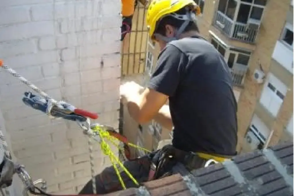 trabajos-impermeabilizacion-fachadas-granada